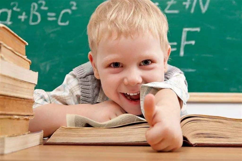 “自控力”是情商的主要內(nèi)容，如何培養(yǎng)孩子的高情商？