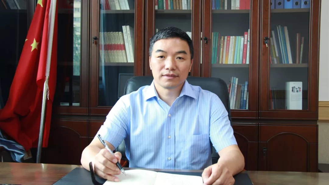 七中八一校長換血：成都七中校長助理張守和接任，史玉川校長離任
