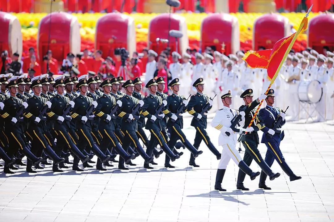 2019國慶節(jié)閱兵式觀后感寫作指導(dǎo)+范文（實(shí)用），請轉(zhuǎn)給孩子！
