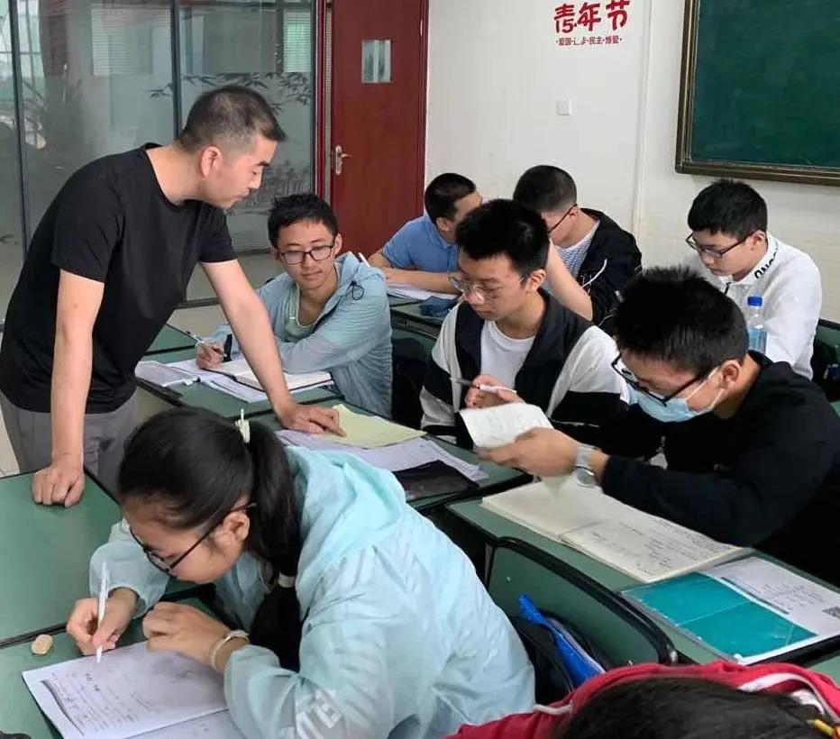 教師 | 從學生興趣出發(fā)，做他們的源頭活水